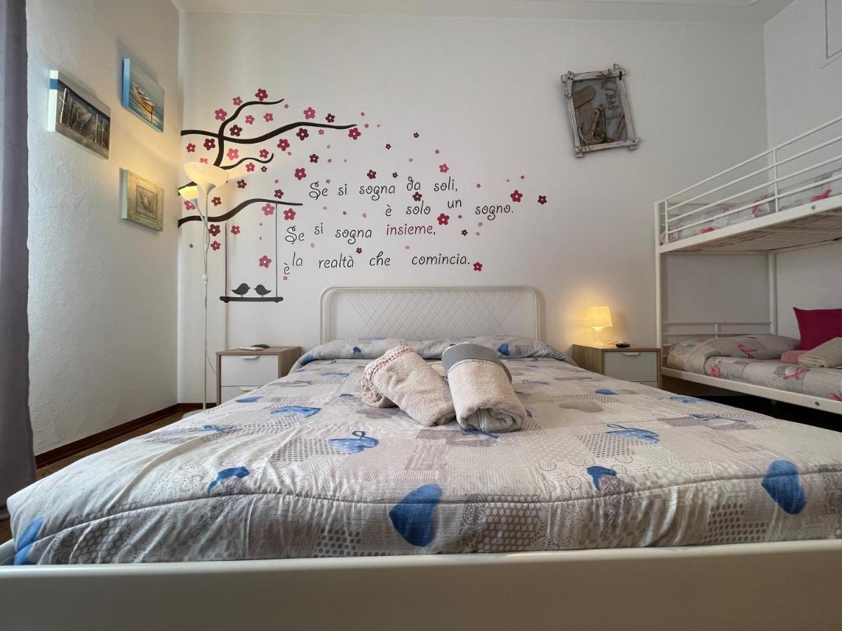 Le Palme 98 "Casa Vacanze" Lido di Camaiore Exteriör bild