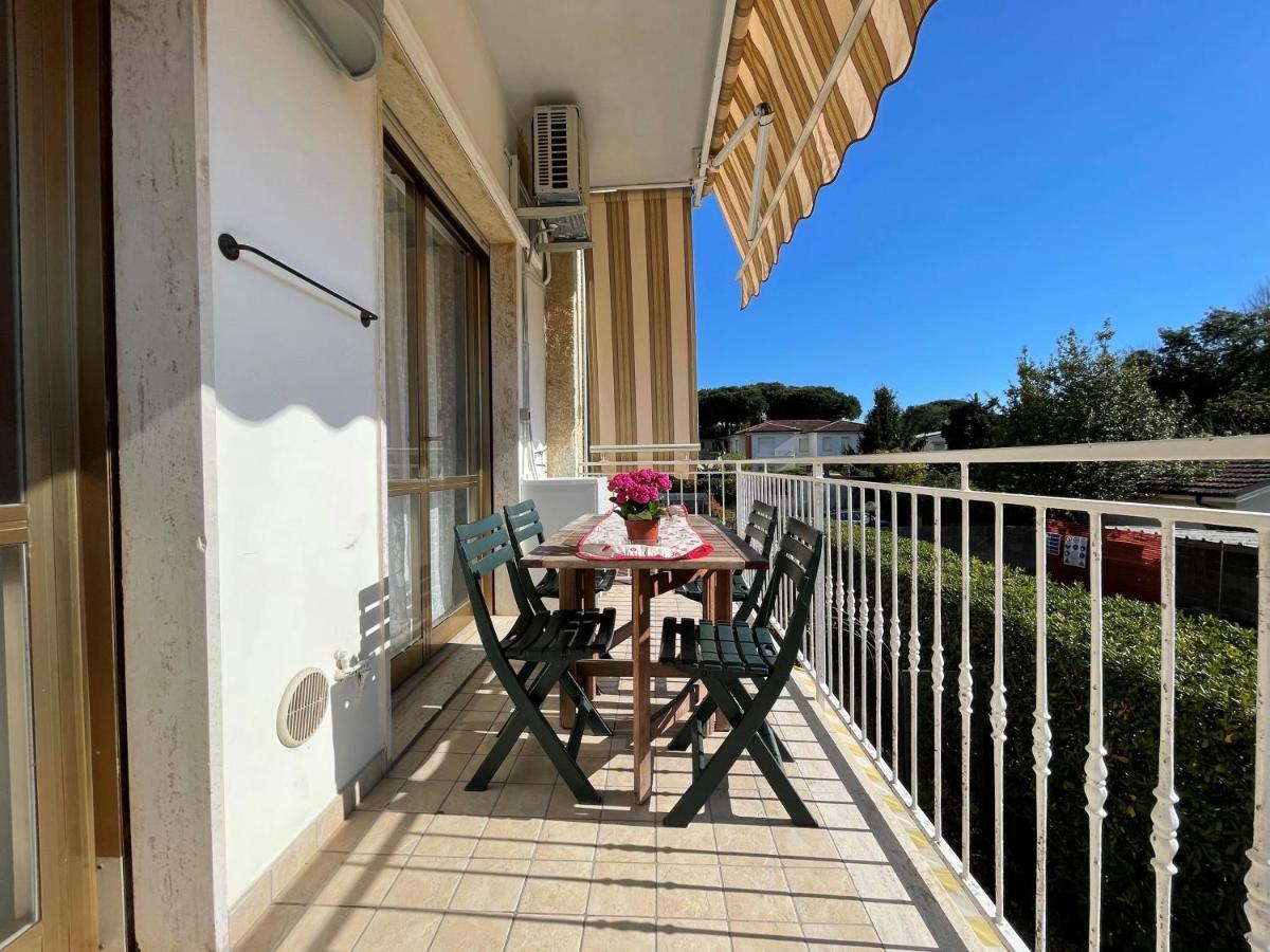 Le Palme 98 "Casa Vacanze" Lido di Camaiore Exteriör bild