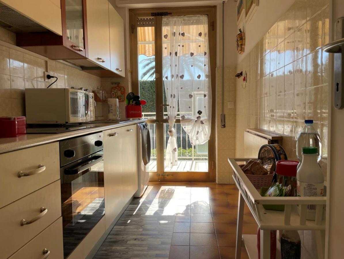 Le Palme 98 "Casa Vacanze" Lido di Camaiore Exteriör bild