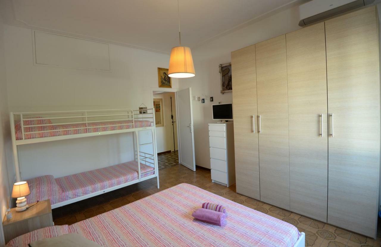 Le Palme 98 "Casa Vacanze" Lido di Camaiore Exteriör bild